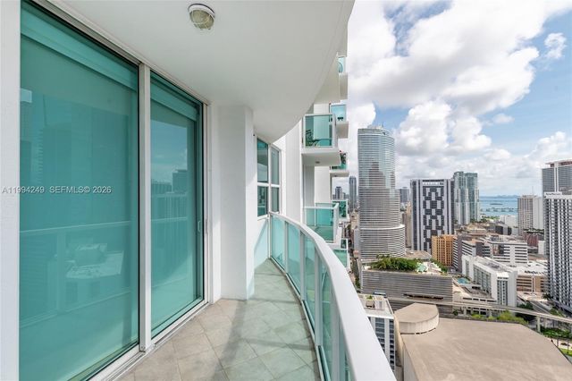 31 SE 5th St 3914, Miami, FL 33131