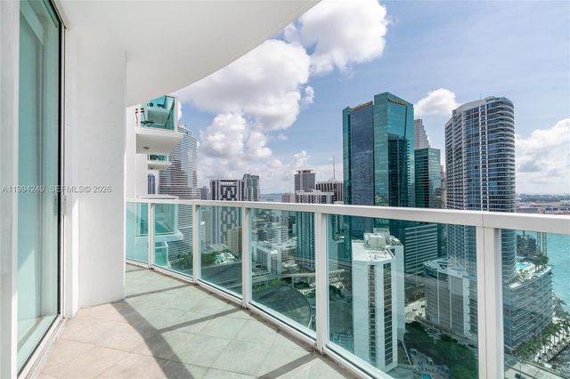 31 SE 5th St 3914, Miami, FL 33131