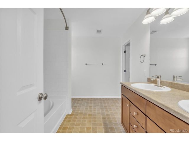 11959 Riverstone Cir 8B, Henderson, CO 80640