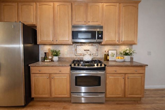 16 Schooner Way 16, Marshfield, MA 02050