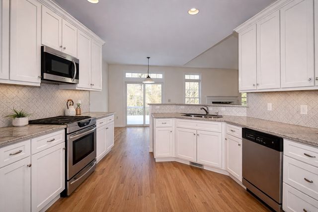 16 Schooner Way 16, Marshfield, MA 02050