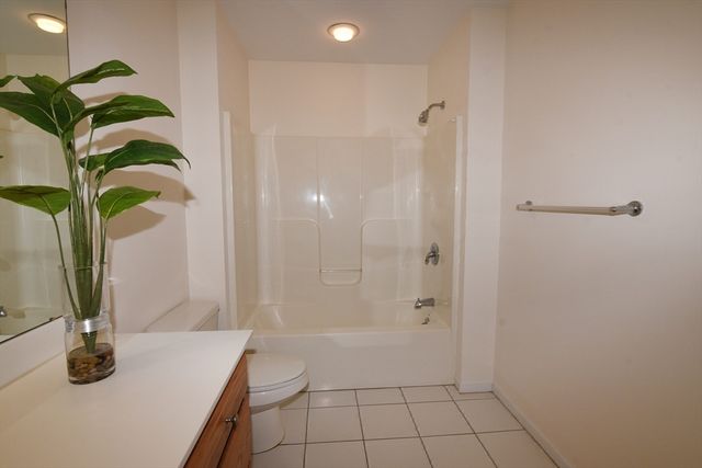 16 Schooner Way 16, Marshfield, MA 02050