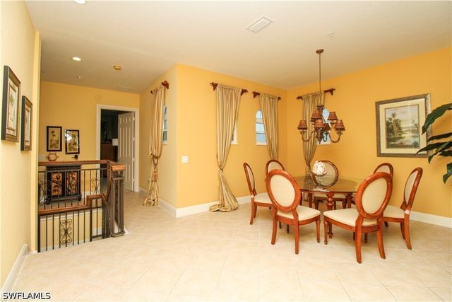 9224 Campanile CIR 203, Naples, FL 34114