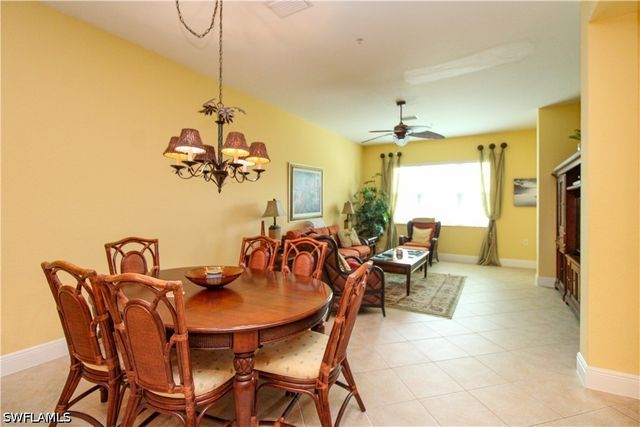 9224 Campanile CIR 203, Naples, FL 34114