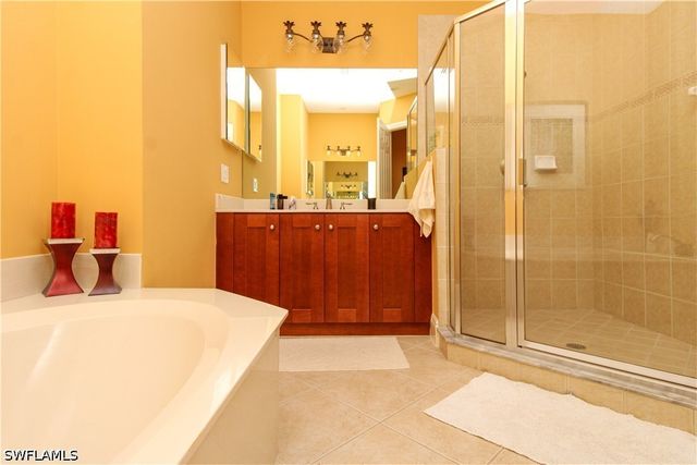 9224 Campanile CIR 203, Naples, FL 34114