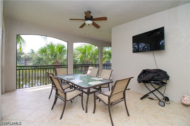 9224 Campanile CIR 203, Naples, FL 34114