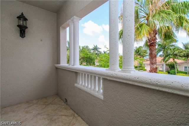 9224 Campanile CIR 203, Naples, FL 34114