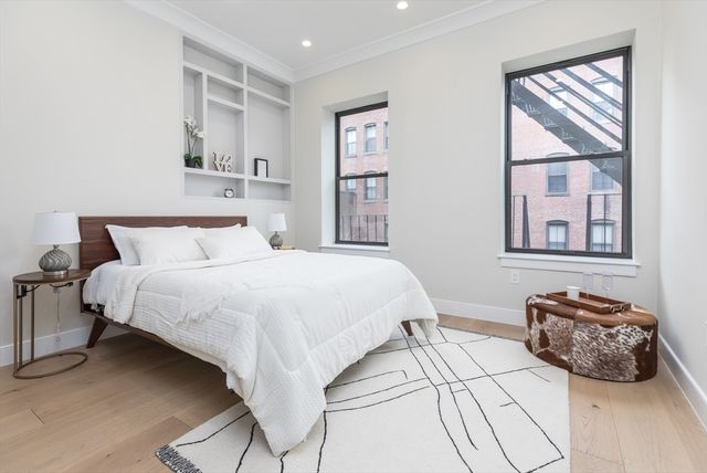 577 Massachusetts Ave PH, Boston, MA 02118