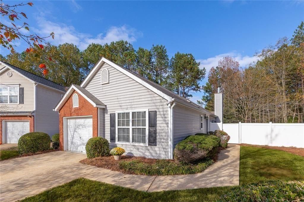 211 Daventry, Woodstock, GA 30188