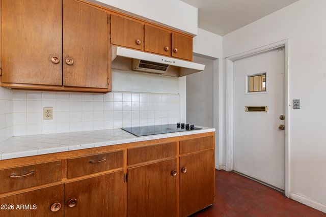 1524 W OCOTILLO Road, Phoenix, AZ 85015