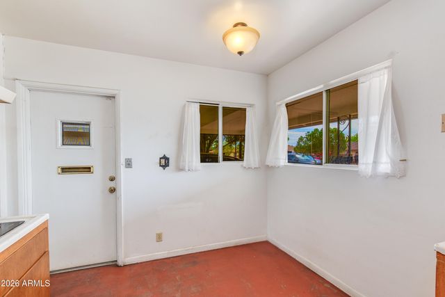 1524 W OCOTILLO Road, Phoenix, AZ 85015