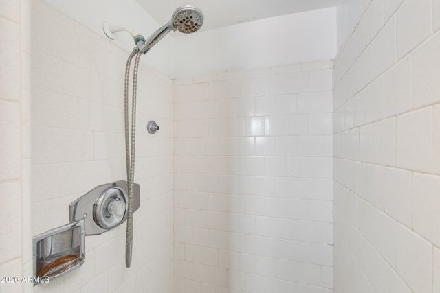 1524 W OCOTILLO Road, Phoenix, AZ 85015