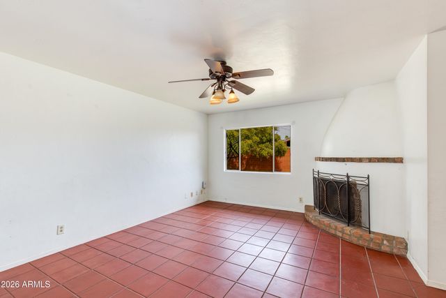 1524 W OCOTILLO Road, Phoenix, AZ 85015