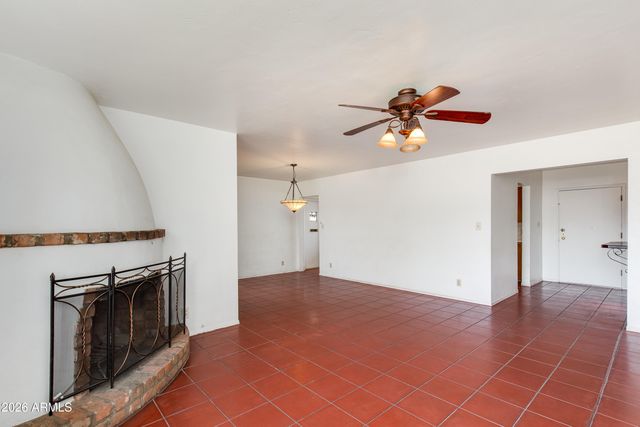 1524 W OCOTILLO Road, Phoenix, AZ 85015