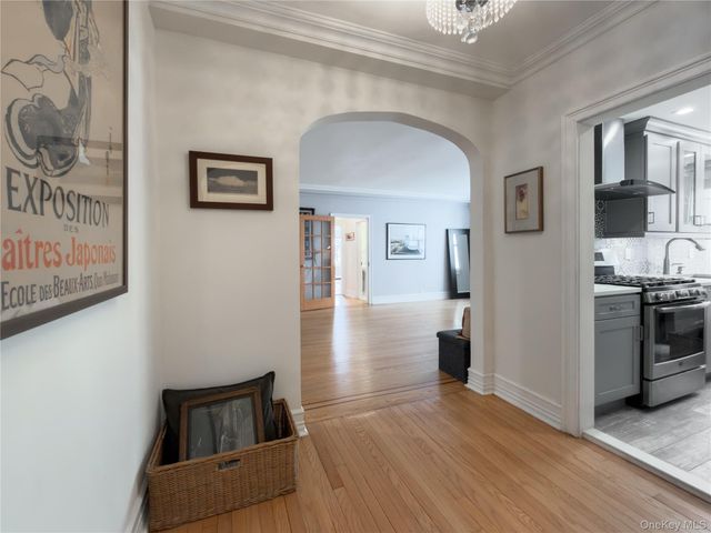 4 Park Lane 2C, Mount Vernon, NY 10552
