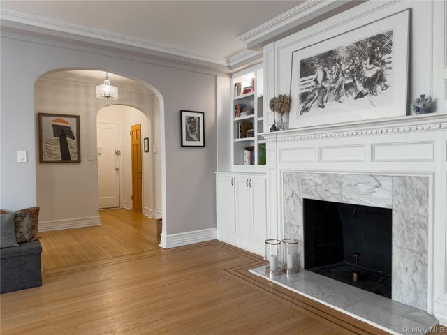 4 Park Lane 2C, Mount Vernon, NY 10552