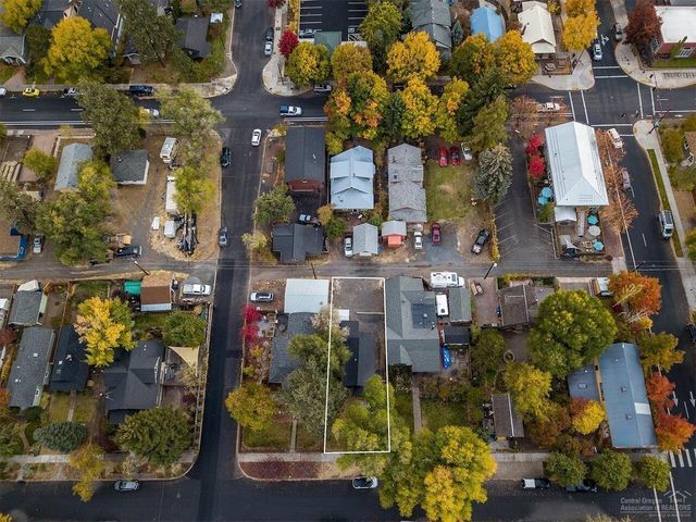 605 NW Delaware Avenue, Bend, OR 97703