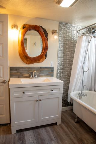 605 NW Delaware Avenue, Bend, OR 97703