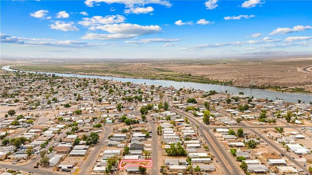 1926 W Riverbend Circle, Bullhead City, AZ 86442