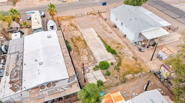 1926 W Riverbend Circle, Bullhead City, AZ 86442