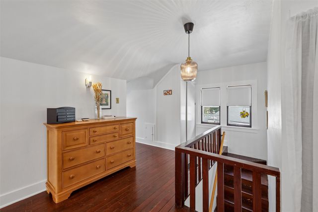 1733 Northwest Drive, Des Moines, IA 50310