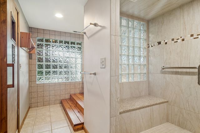 24013 N Forest Drive, Lake Zurich, IL 60047