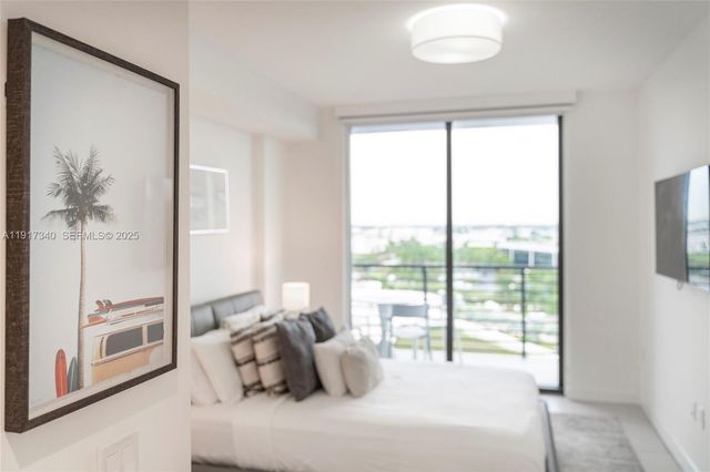 5350 NW 84th Ave 909, Doral, FL 33166