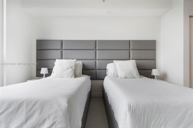 5350 NW 84th Ave 909, Doral, FL 33166