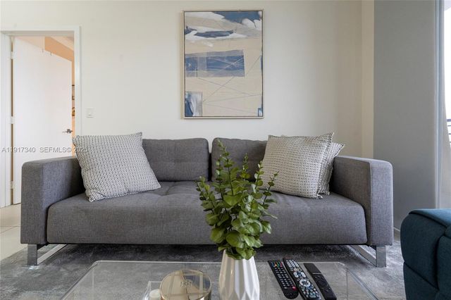 5350 NW 84th Ave 909, Doral, FL 33166