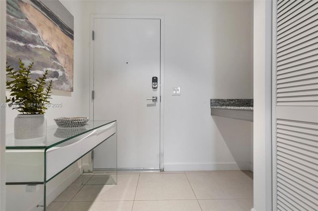 5350 NW 84th Ave 909, Doral, FL 33166