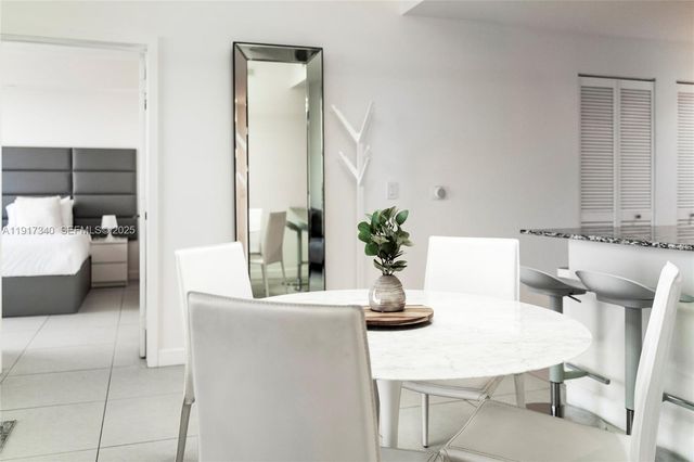 5350 NW 84th Ave 909, Doral, FL 33166