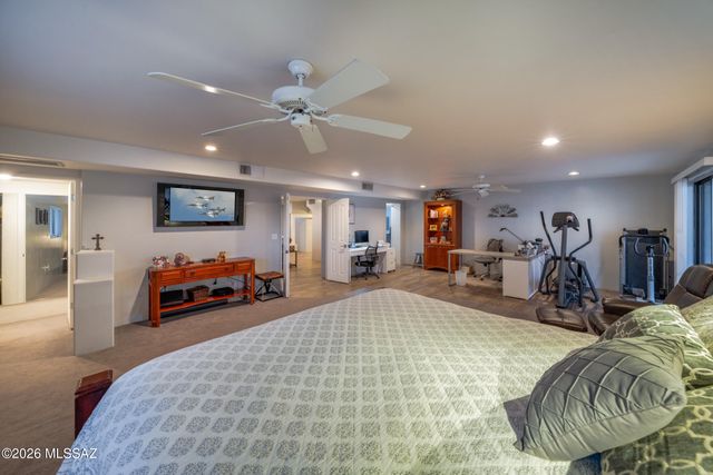 7049 N Magic Lane, Tucson, AZ 85704