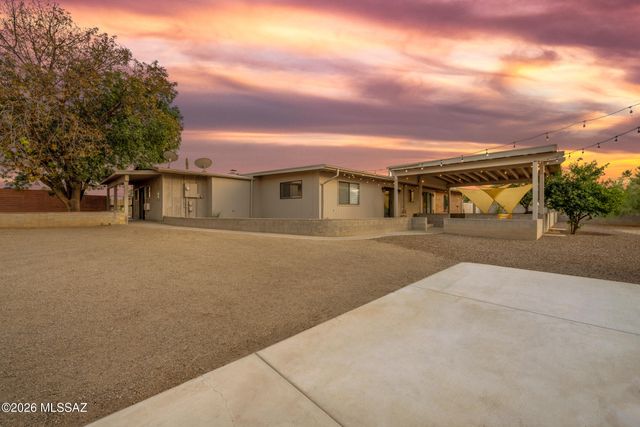 7049 N Magic Lane, Tucson, AZ 85704