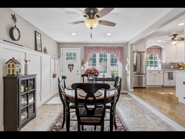 36 Helen Cir, East Longmeadow, MA 01028