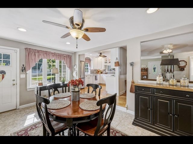 36 Helen Cir, East Longmeadow, MA 01028
