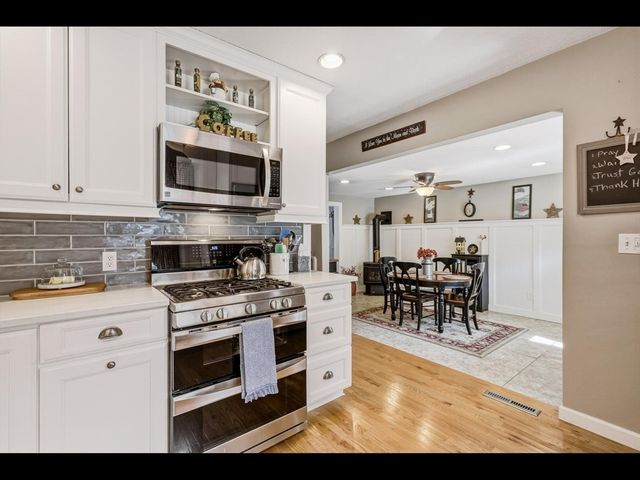 36 Helen Cir, East Longmeadow, MA 01028