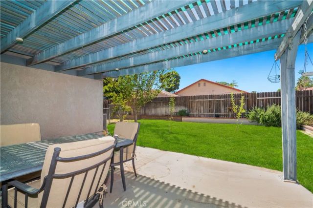 1558 Crestview Court, Lancaster, CA 93535