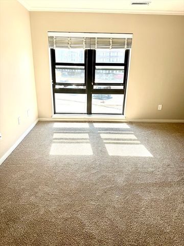 1 Seal Harbor Rd 215, Winthrop, MA 02152