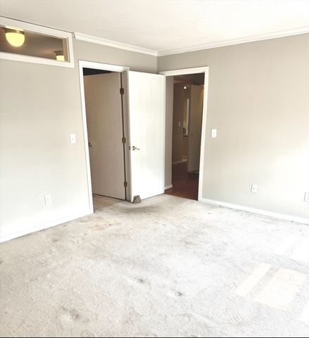 1 Seal Harbor Rd 215, Winthrop, MA 02152