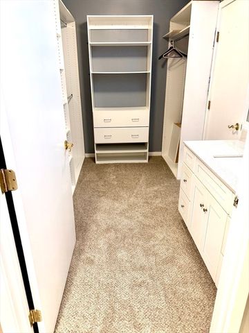 1 Seal Harbor Rd 215, Winthrop, MA 02152