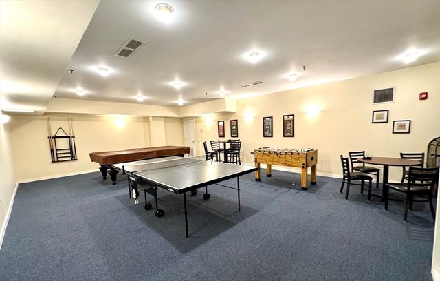 1 Seal Harbor Rd 215, Winthrop, MA 02152