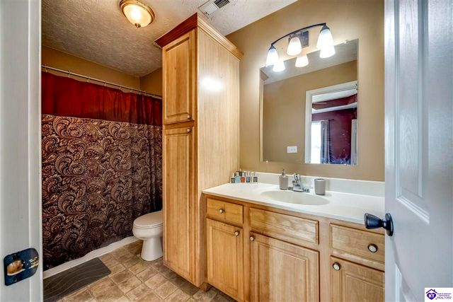 110 Tulip Drive, Bardstown, KY 40004