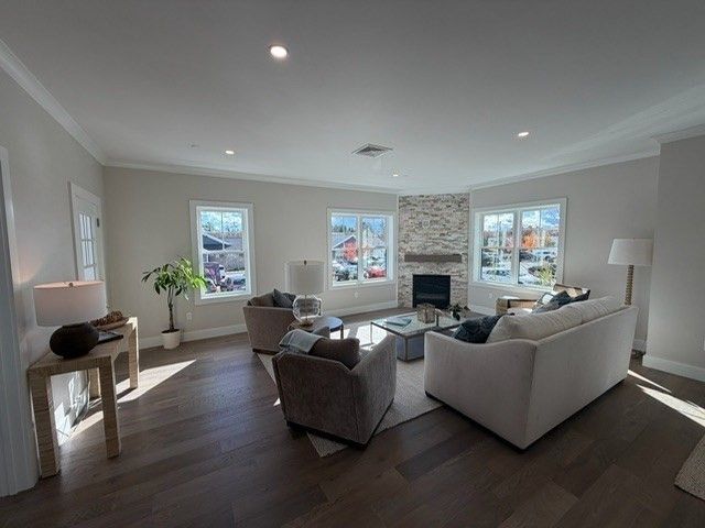 55 Pointe Place 201, Dover, NH 03820