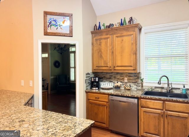 114 Overland Way, Gray, GA 31032