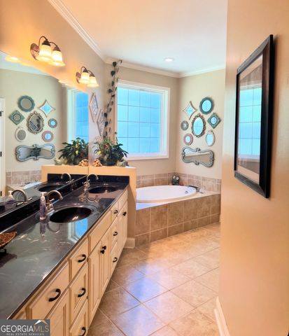 114 Overland Way, Gray, GA 31032