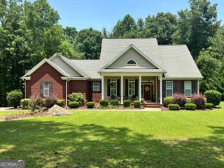 114 Overland Way, Gray, GA 31032