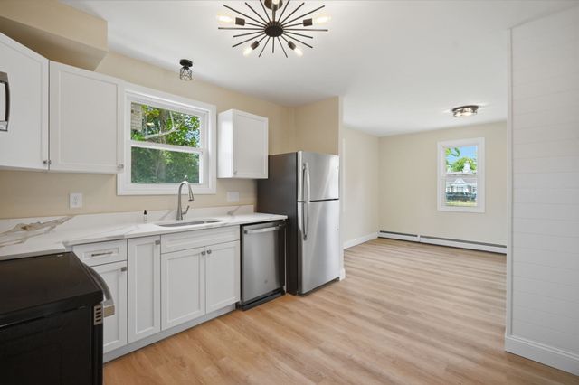 4 Wilson Str, Wilbraham, MA 01095