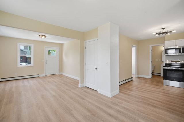 4 Wilson Str, Wilbraham, MA 01095