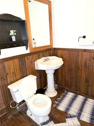 106 E Main Street, Jamesport, MO 64648