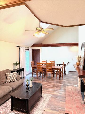 106 E Main Street, Jamesport, MO 64648